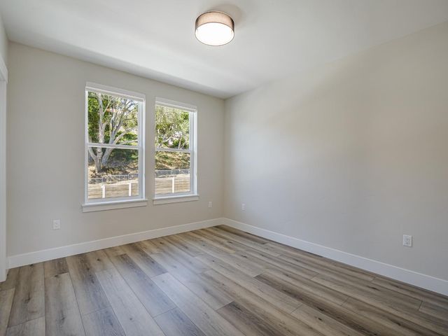 121 Aptos Village Way 4, Aptos, CA 95003