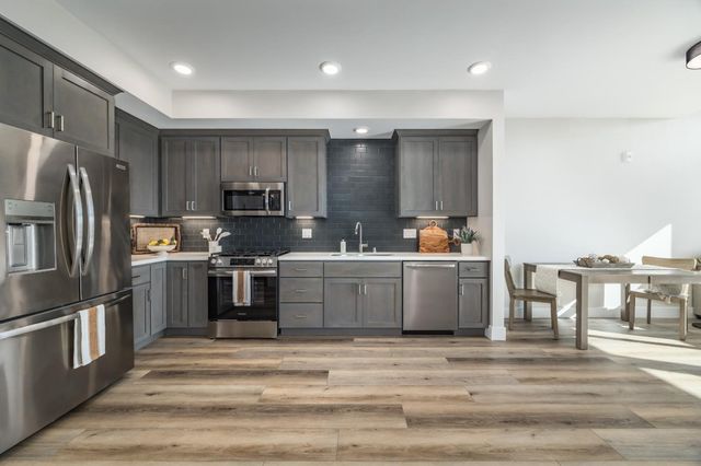 121 Aptos Village Way 4, Aptos, CA 95003