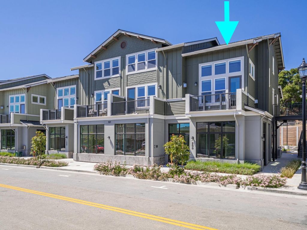 121 Aptos Village Way 4, Aptos, CA 95003