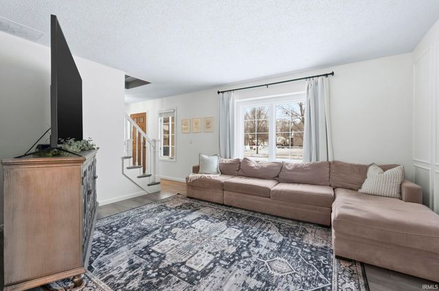 2223 Greythorn Drive, Fort Wayne, IN 46815