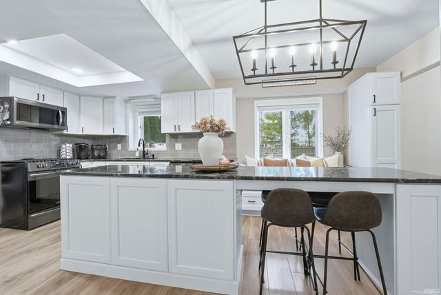 2223 Greythorn Drive, Fort Wayne, IN 46815