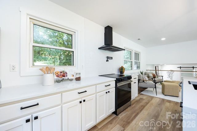 301 Dollar Circle, Charlotte, NC 28270