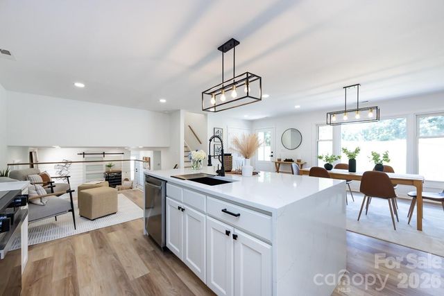 301 Dollar Circle, Charlotte, NC 28270