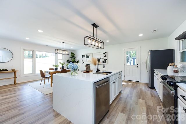 301 Dollar Circle, Charlotte, NC 28270