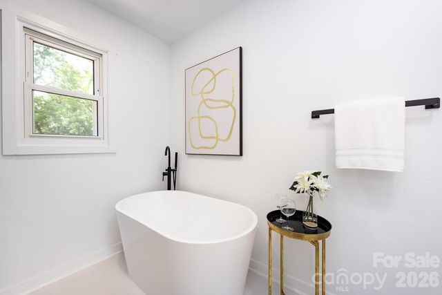 301 Dollar Circle, Charlotte, NC 28270