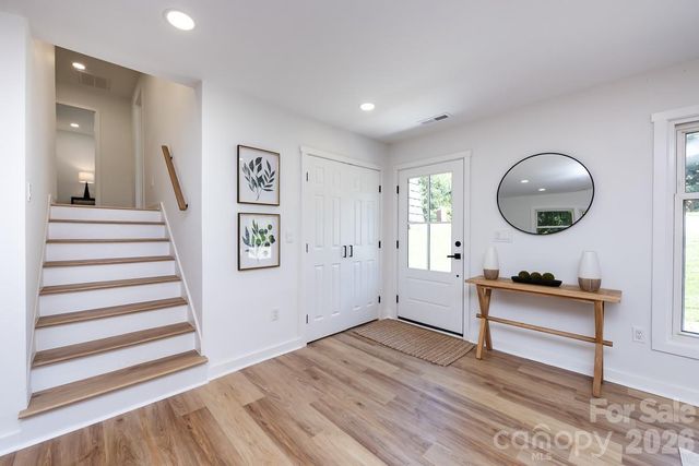 301 Dollar Circle, Charlotte, NC 28270