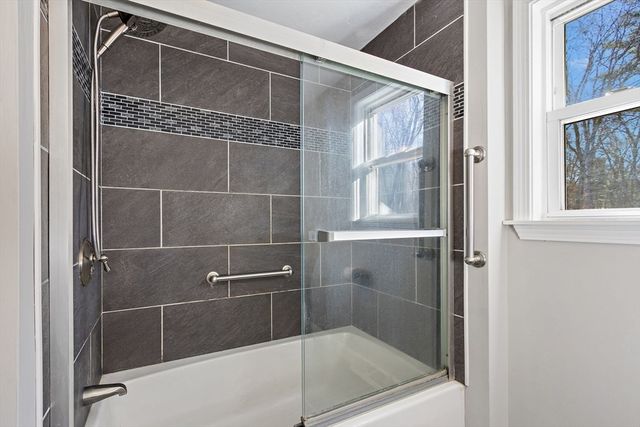 120 Hawes St, Wrentham, MA 02093