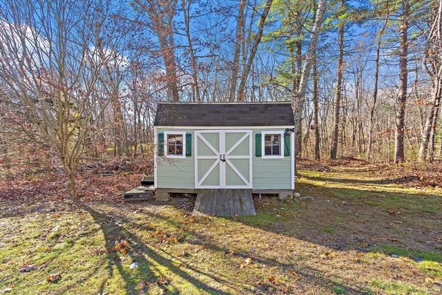 120 Hawes St, Wrentham, MA 02093