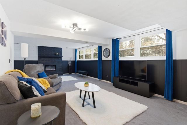 18115 20th Avenue N, Plymouth, MN 55447