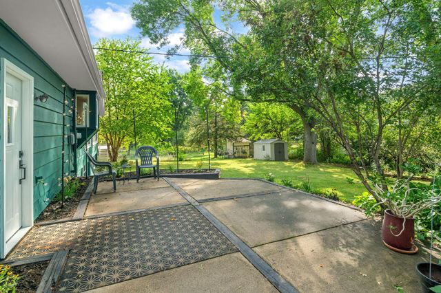 18115 20th Avenue N, Plymouth, MN 55447