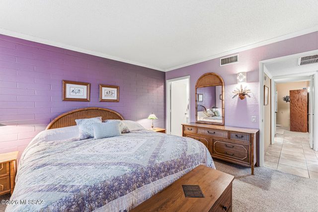 326 N Calle Del Chancero, Green Valley, AZ 85614