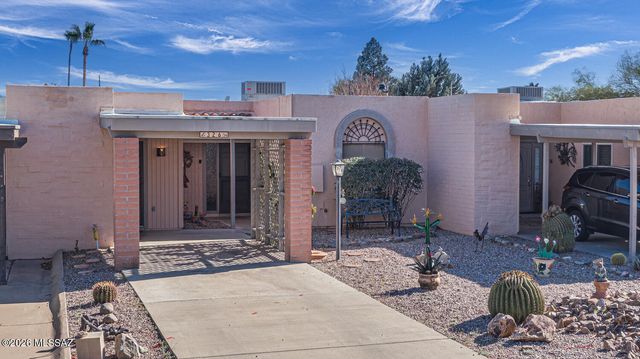 326 N Calle Del Chancero, Green Valley, AZ 85614