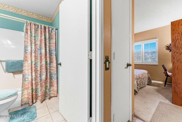 326 N Calle Del Chancero, Green Valley, AZ 85614