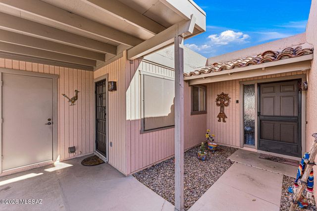 326 N Calle Del Chancero, Green Valley, AZ 85614