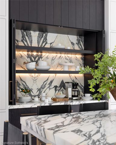 2475 N LAKE ANGELUS Road W, Lake Angelus, MI 48326