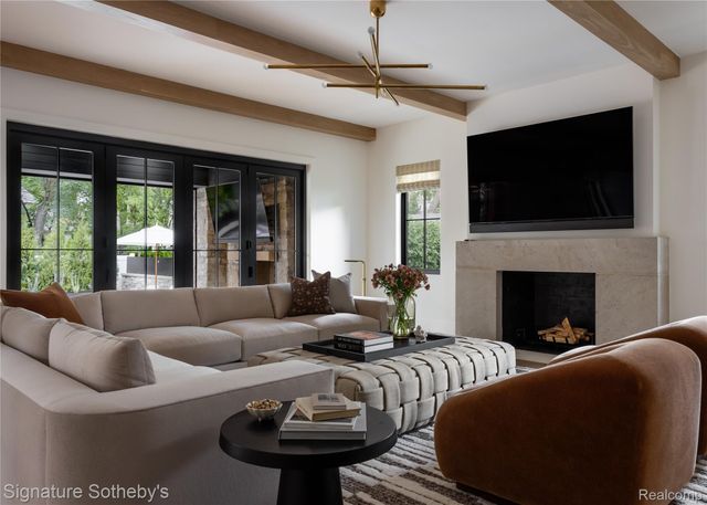 2475 N LAKE ANGELUS Road W, Lake Angelus, MI 48326