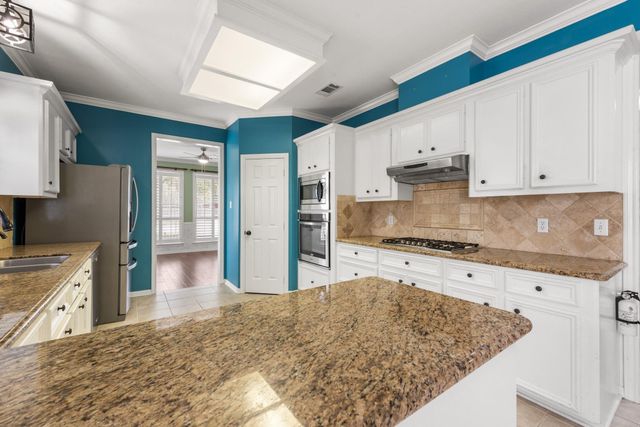 814 Royal Adelade Drive, College Station, TX 77845