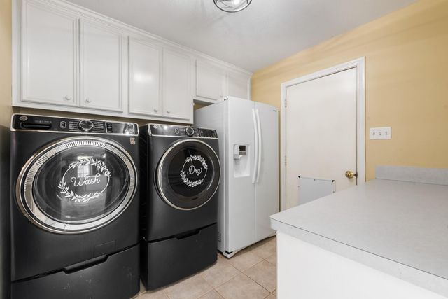 814 Royal Adelade Drive, College Station, TX 77845