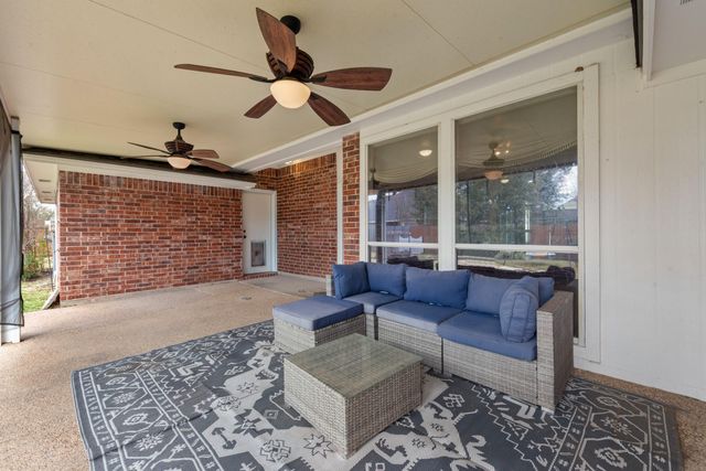 814 Royal Adelade Drive, College Station, TX 77845