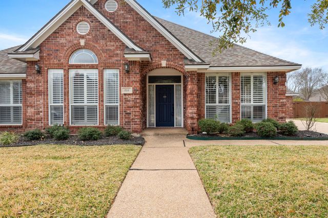 814 Royal Adelade Drive, College Station, TX 77845