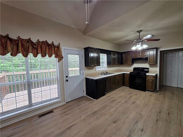 4115 S Laurel Grove Road, Douglasville, GA 30135