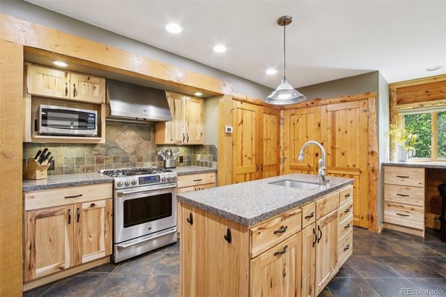 602 N Dory Lakes Drive, Black Hawk, CO 80422