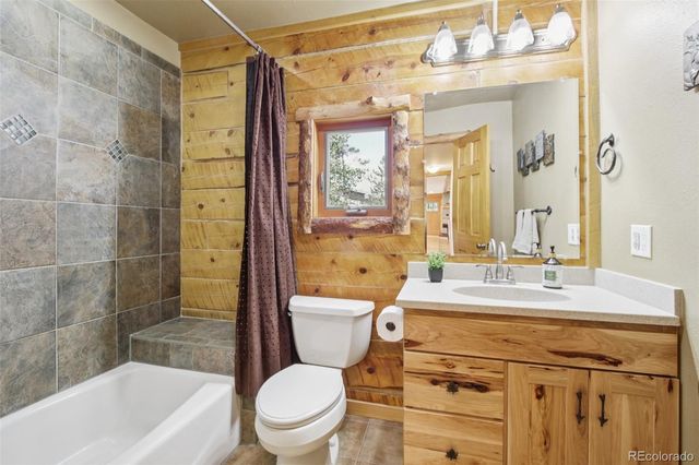 602 N Dory Lakes Drive, Black Hawk, CO 80422