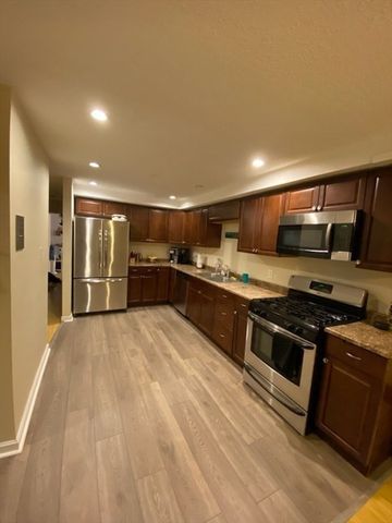1461 Pawtucket Boulevard 6-3, Lowell, MA 01854