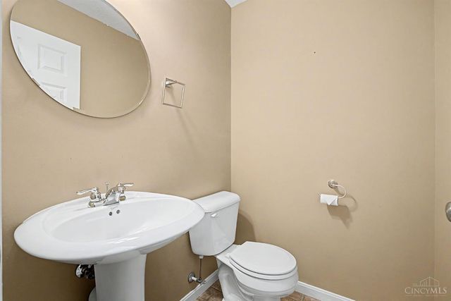 533 Lake Front Drive, Lebanon, OH 45036