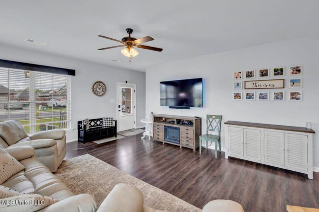 16904 Desmare Street, Gulfport, MS 39503