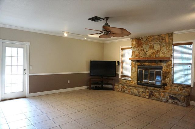 6522 WOODLAND BOULEVARD N, Pinellas Park, FL 33781