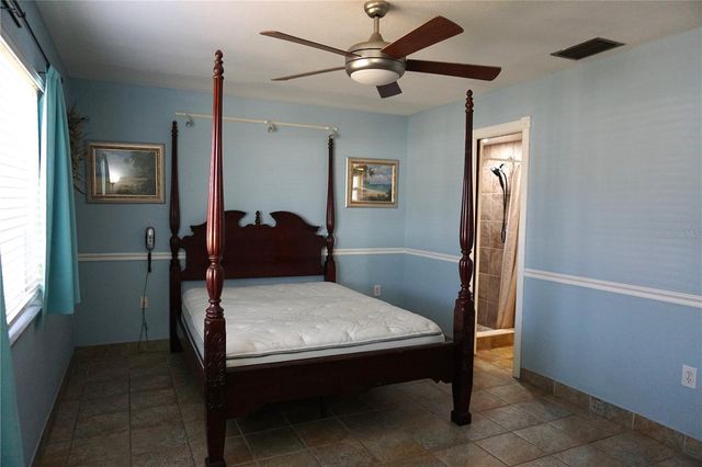 6522 WOODLAND BOULEVARD N, Pinellas Park, FL 33781