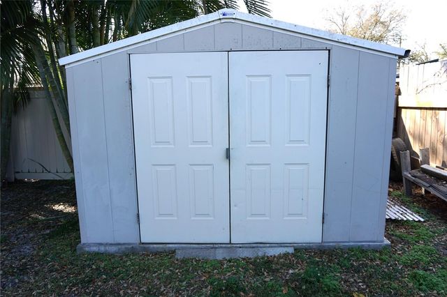 6522 WOODLAND BOULEVARD N, Pinellas Park, FL 33781