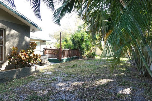 6522 WOODLAND BOULEVARD N, Pinellas Park, FL 33781