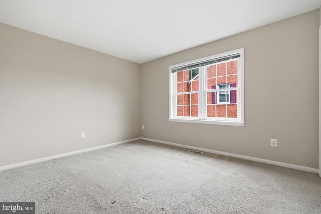 4915 7TH RD S, Arlington, VA 22204