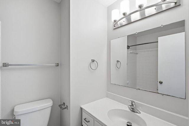 4915 7TH RD S, Arlington, VA 22204