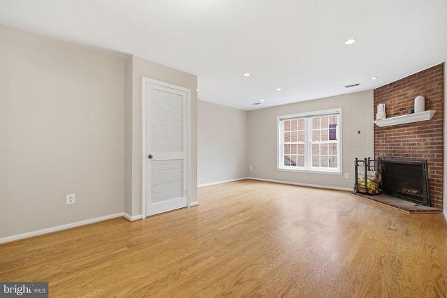 4915 7TH RD S, Arlington, VA 22204