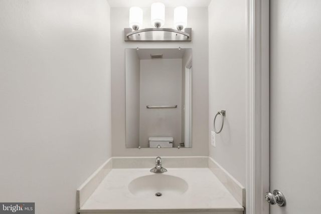 4915 7TH RD S, Arlington, VA 22204
