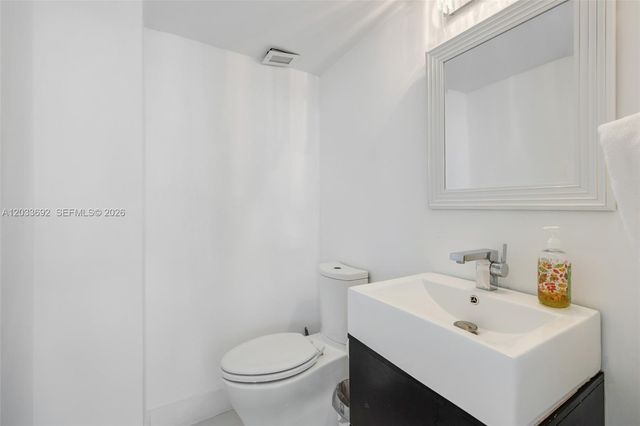 9511 Collins Avenue 1211, Surfside, FL 33154