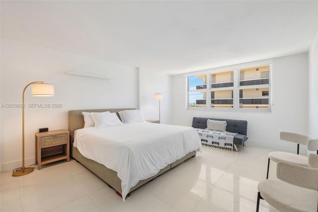 9511 Collins Avenue 1211, Surfside, FL 33154