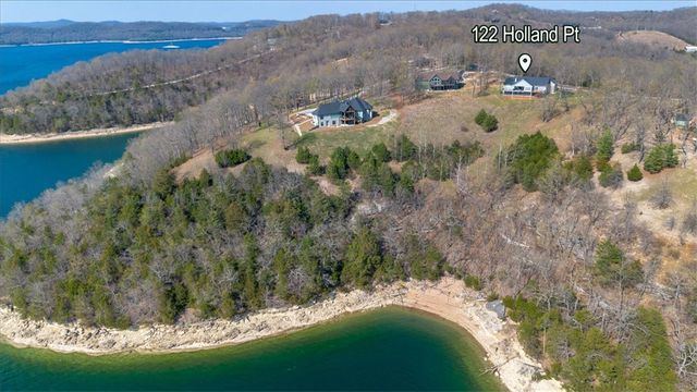 122 Holland Pt, Eureka Springs, AR 72631