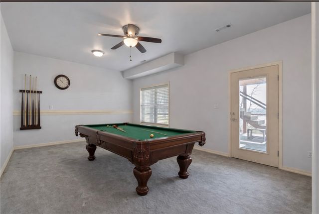 122 Holland Pt, Eureka Springs, AR 72631