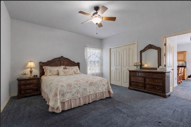 122 Holland Pt, Eureka Springs, AR 72631
