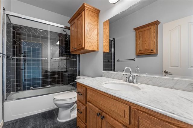 122 Holland Pt, Eureka Springs, AR 72631