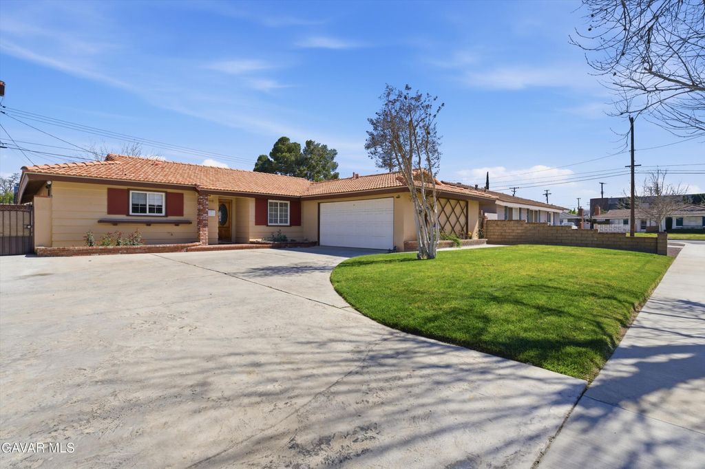 44508 Lostwood Avenue, Lancaster, CA 93534