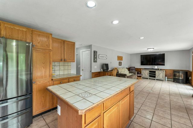 102 Joppa Road, Merrimack, NH 03054