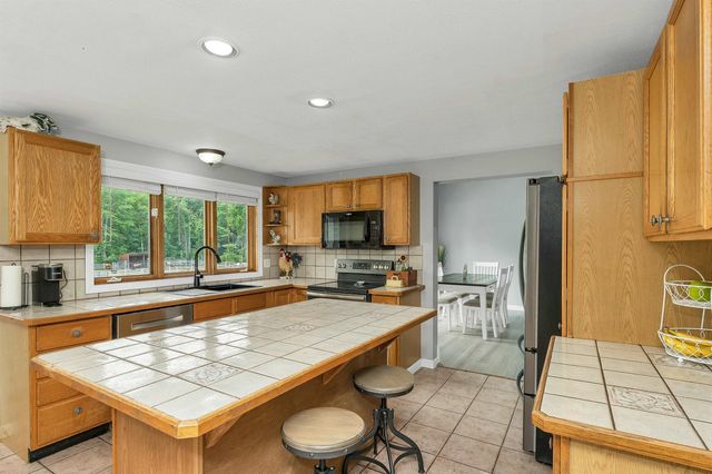 102 Joppa Road, Merrimack, NH 03054