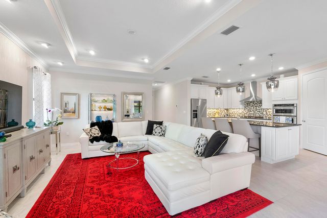 4640 E Pinehurst Trl Trail E, Fort Lauderdale, FL 33309