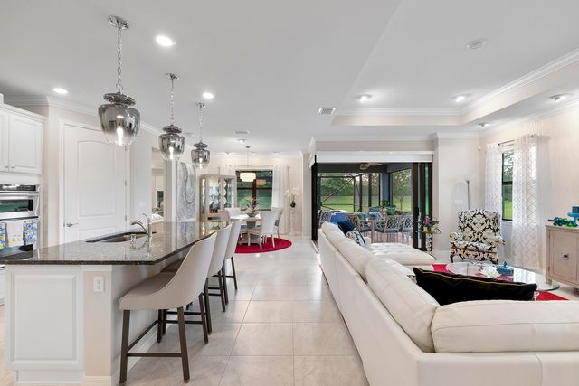 4640 E Pinehurst Trl Trail E, Fort Lauderdale, FL 33309