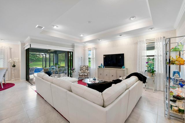 4640 E Pinehurst Trl Trail E, Fort Lauderdale, FL 33309